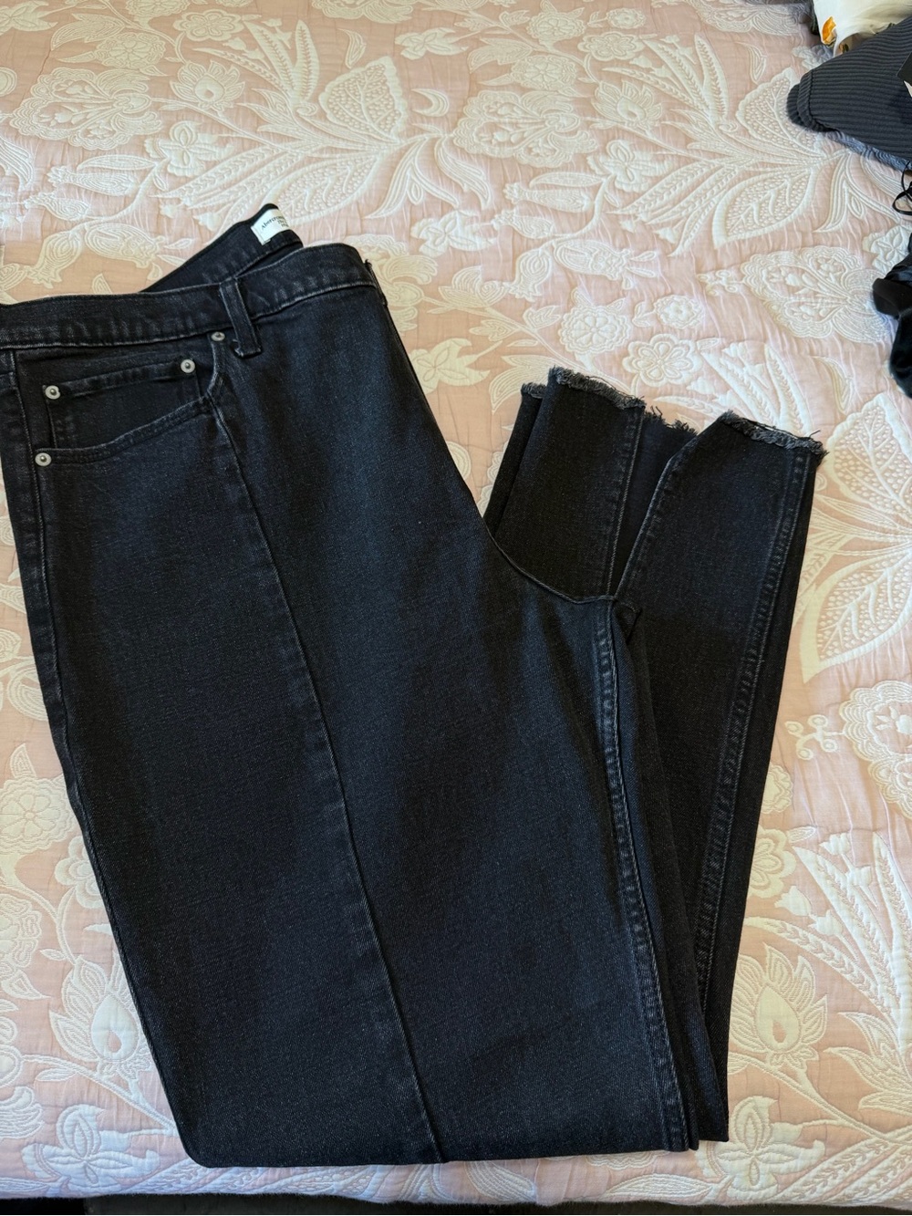 Abercrombie & Fitch Black Straight-Leg Jeans with Frayed Hem